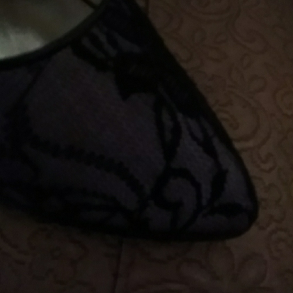 Shoes - Picture 3 of 4